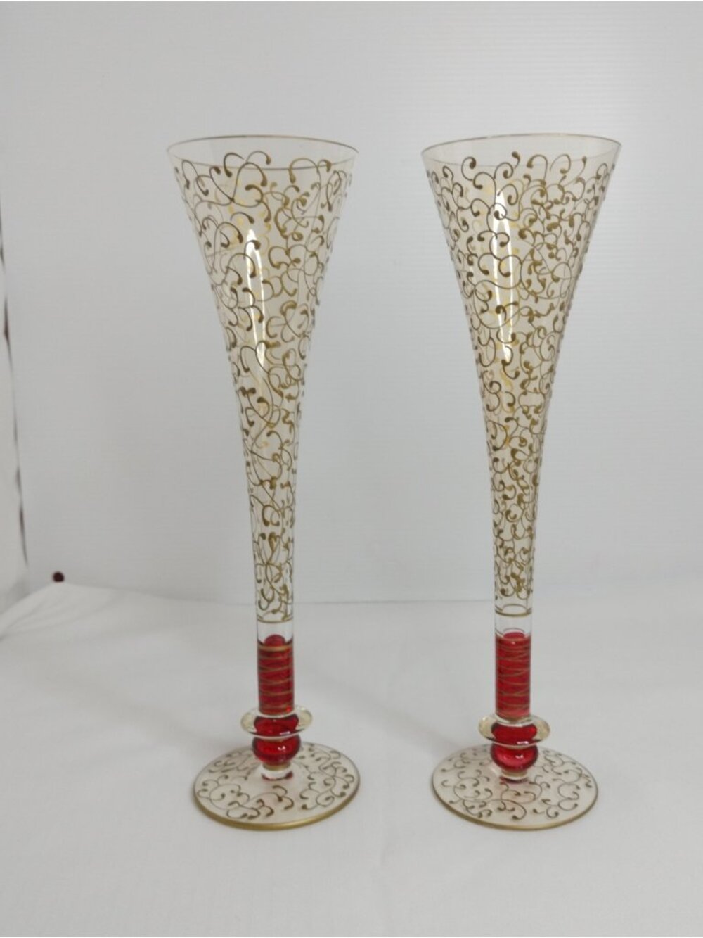 Pier 1 Imports Rioja Ruby Red Gold Scroll Crystal Trumpet Champagne Flute Set 2
